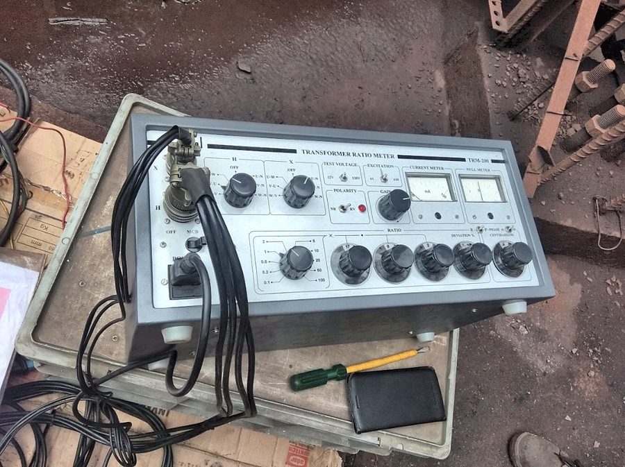 Transformer winding ratio meter